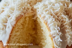 Babka czekoladowa z białą czekoladą i kokosem